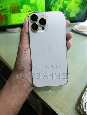 Photo - Apple iPhone 13 Pro Max 256 GB White