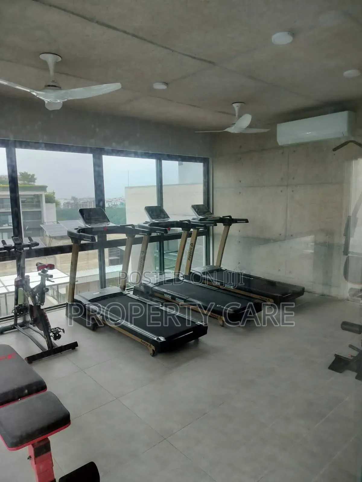 4bdrm Apartment in Gulshan for Rent