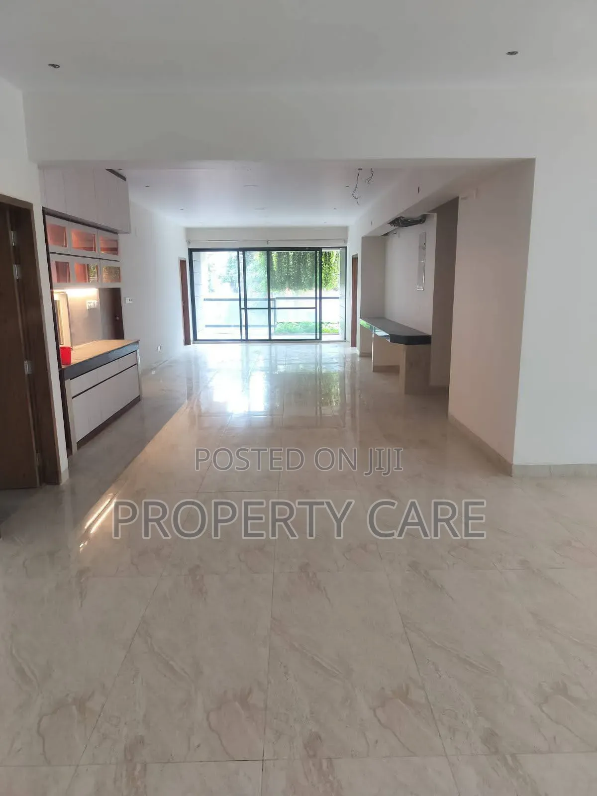 4bdrm Apartment in Gulshan for Rent