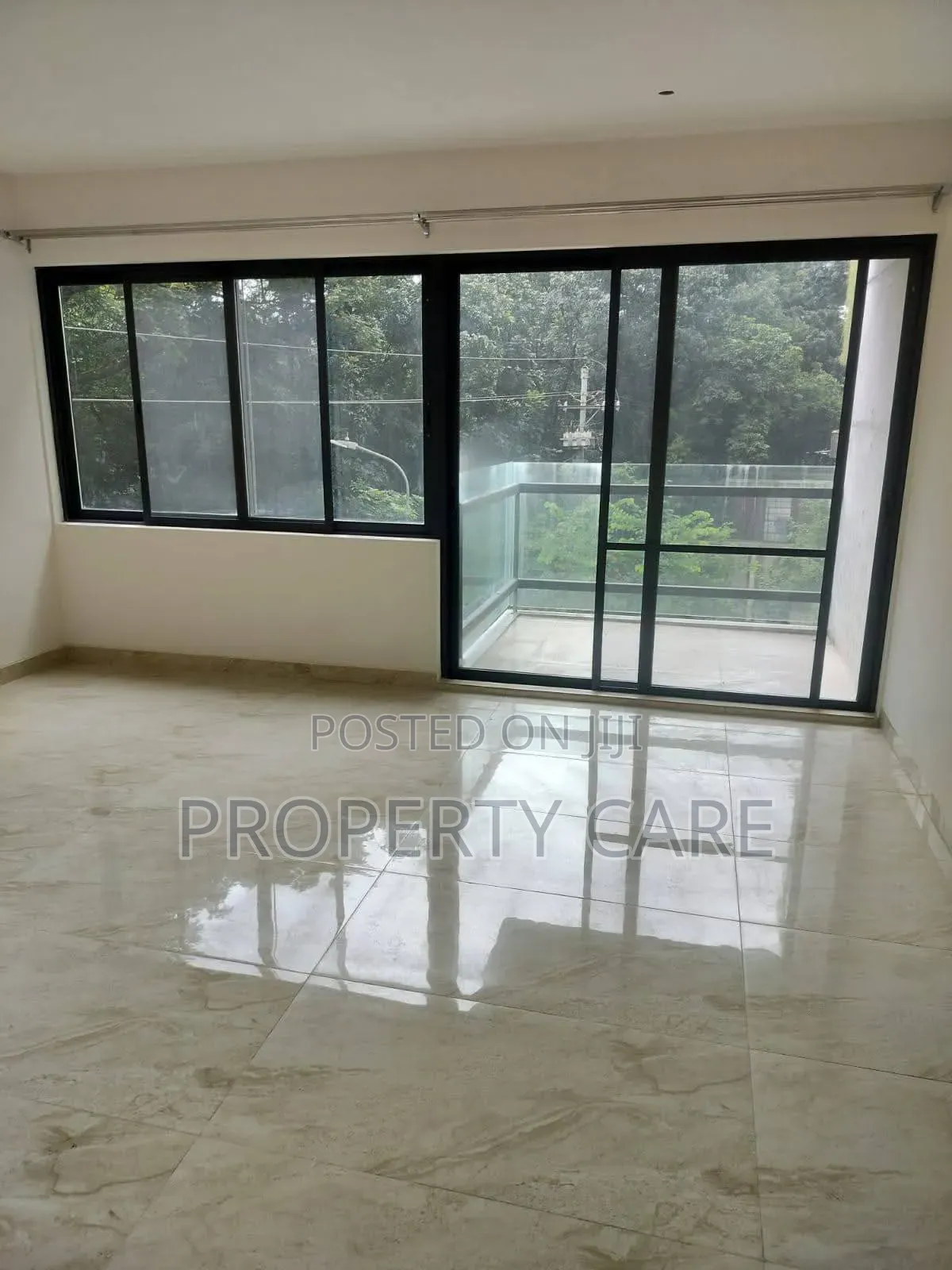 4bdrm Apartment in Gulshan for Rent