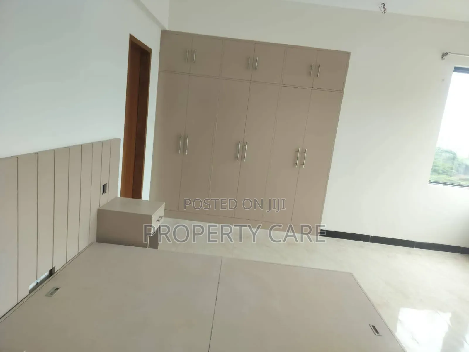 4bdrm Apartment in Gulshan for Rent