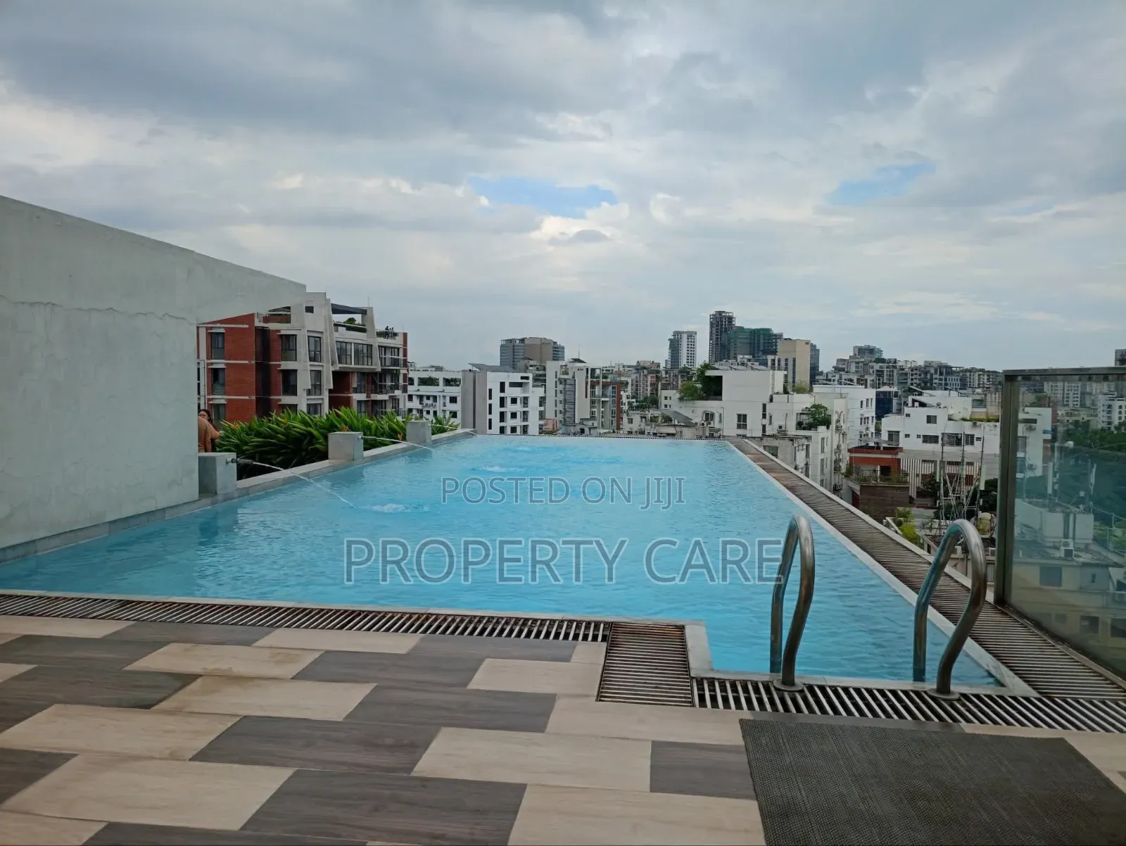 4bdrm Apartment in Gulshan for Rent