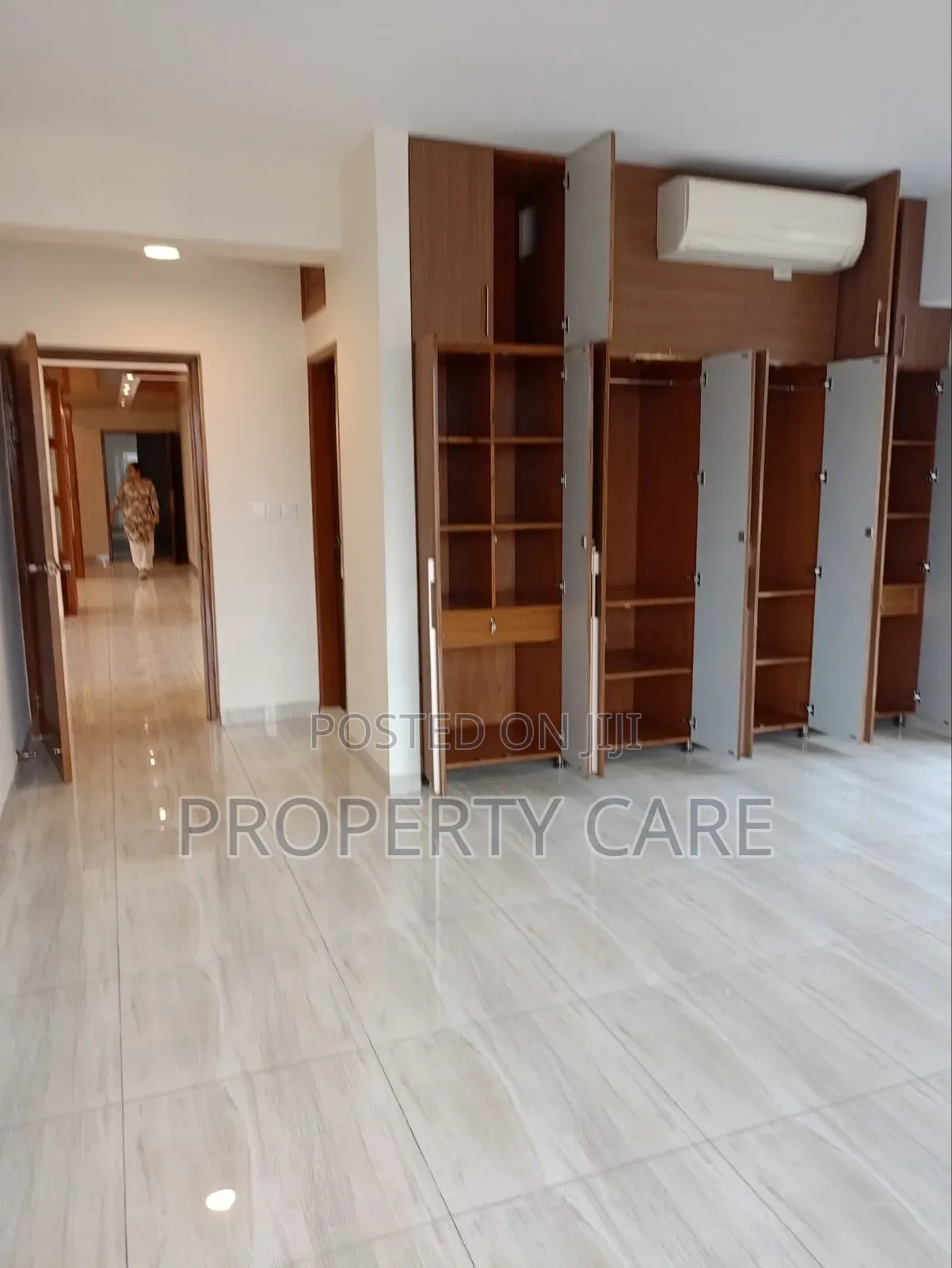 4bdrm Apartment in Gulshan for Rent
