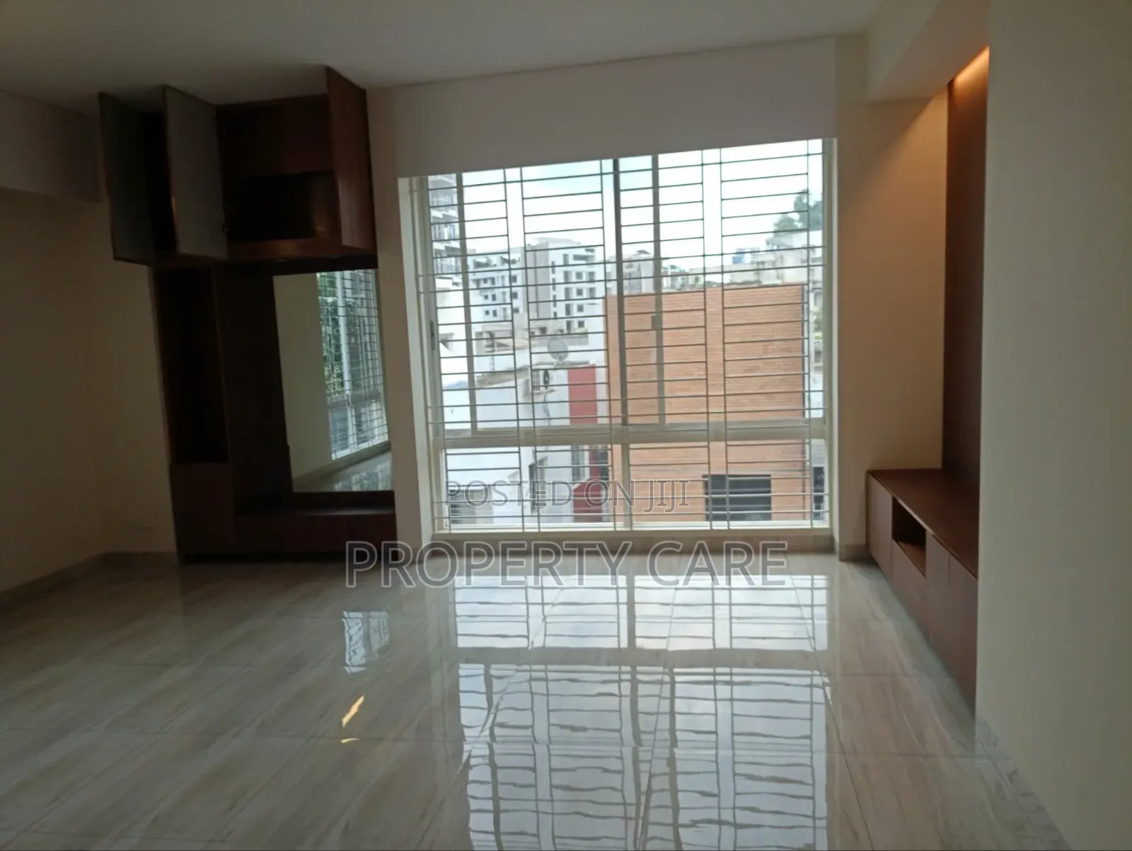 4bdrm Apartment in Gulshan for Rent