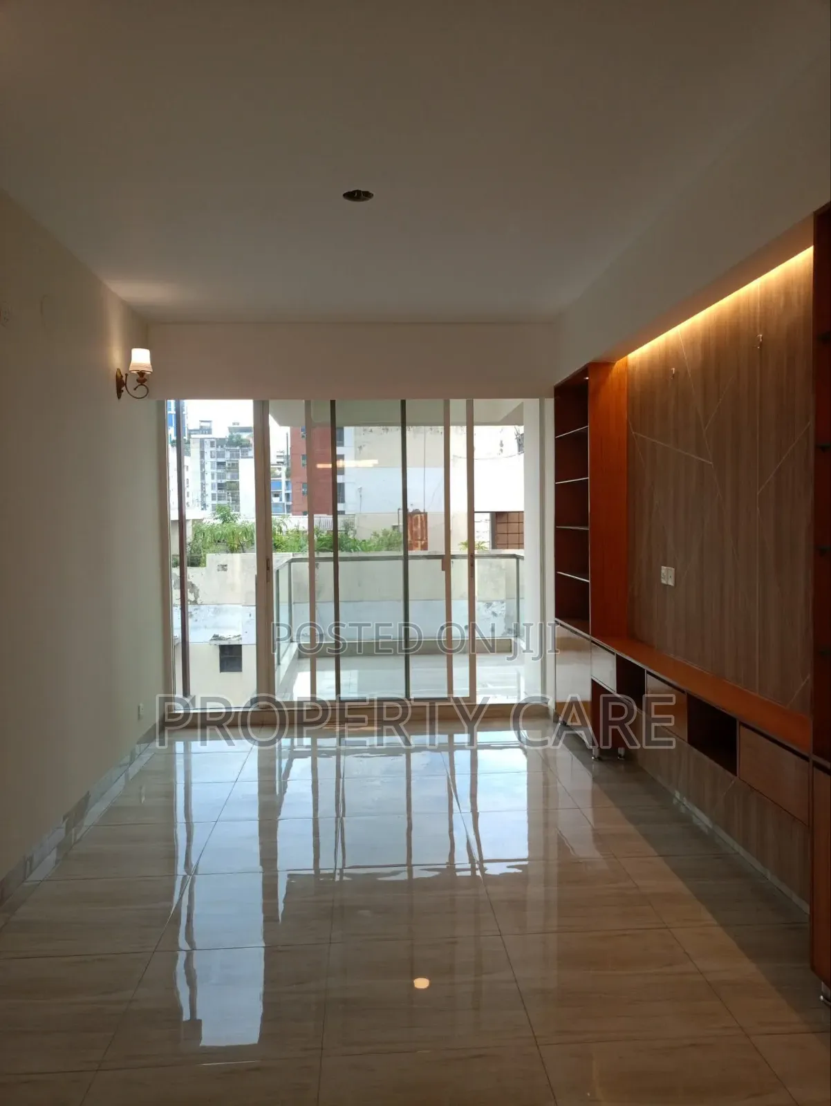 4bdrm Apartment in Gulshan for Rent