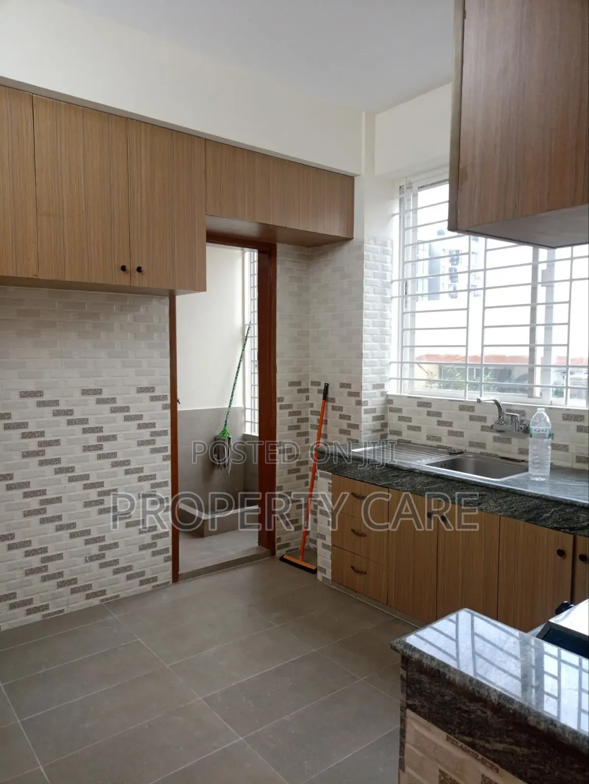 4bdrm Apartment in Gulshan for Rent