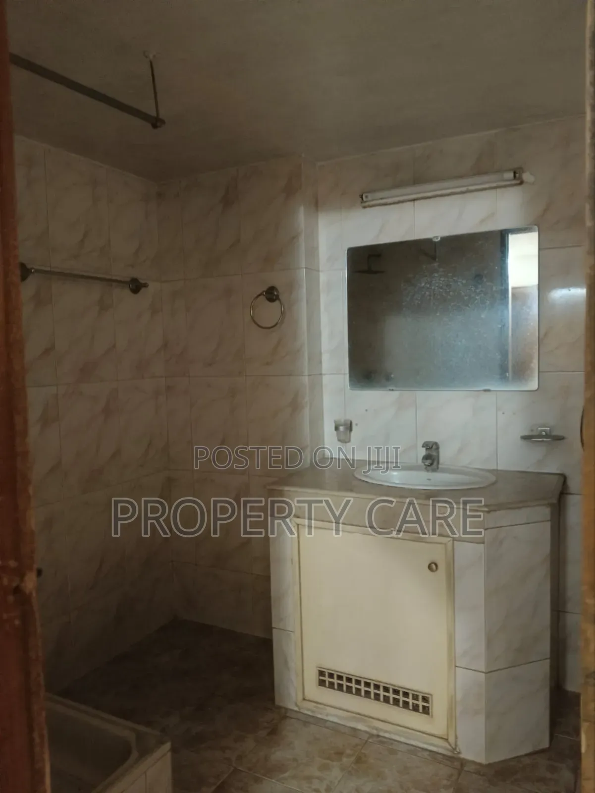 3bdrm Apartment in Gulshan for Rent