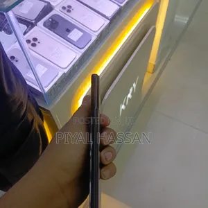 Photo - Samsung Galaxy S21+ 5G 256 GB Black