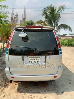 Toyota Noah 2.0 AWD (8 Seater) 2001 Silver