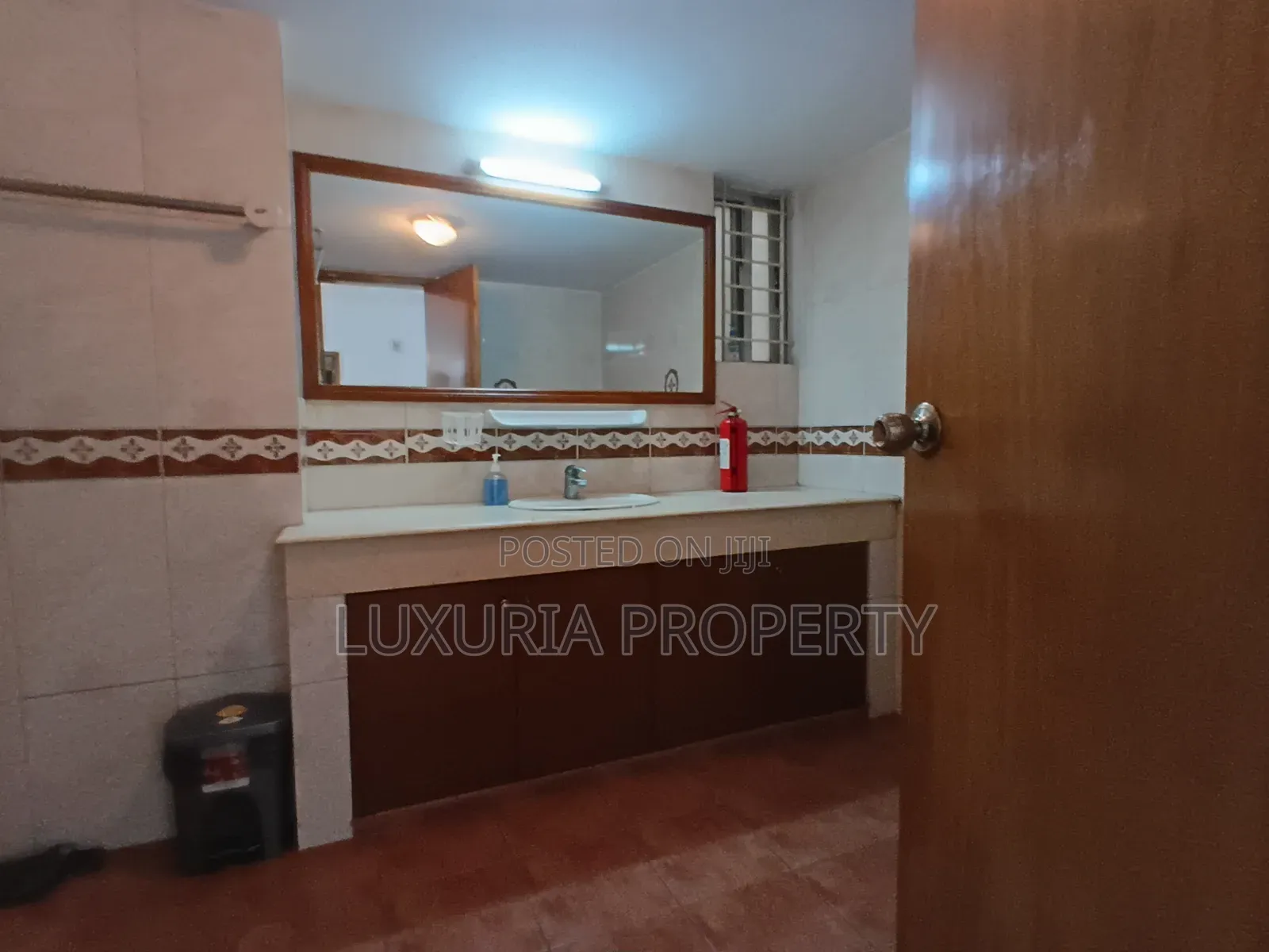 Furnished 3bdrm Apartment in Gulshan for Rent