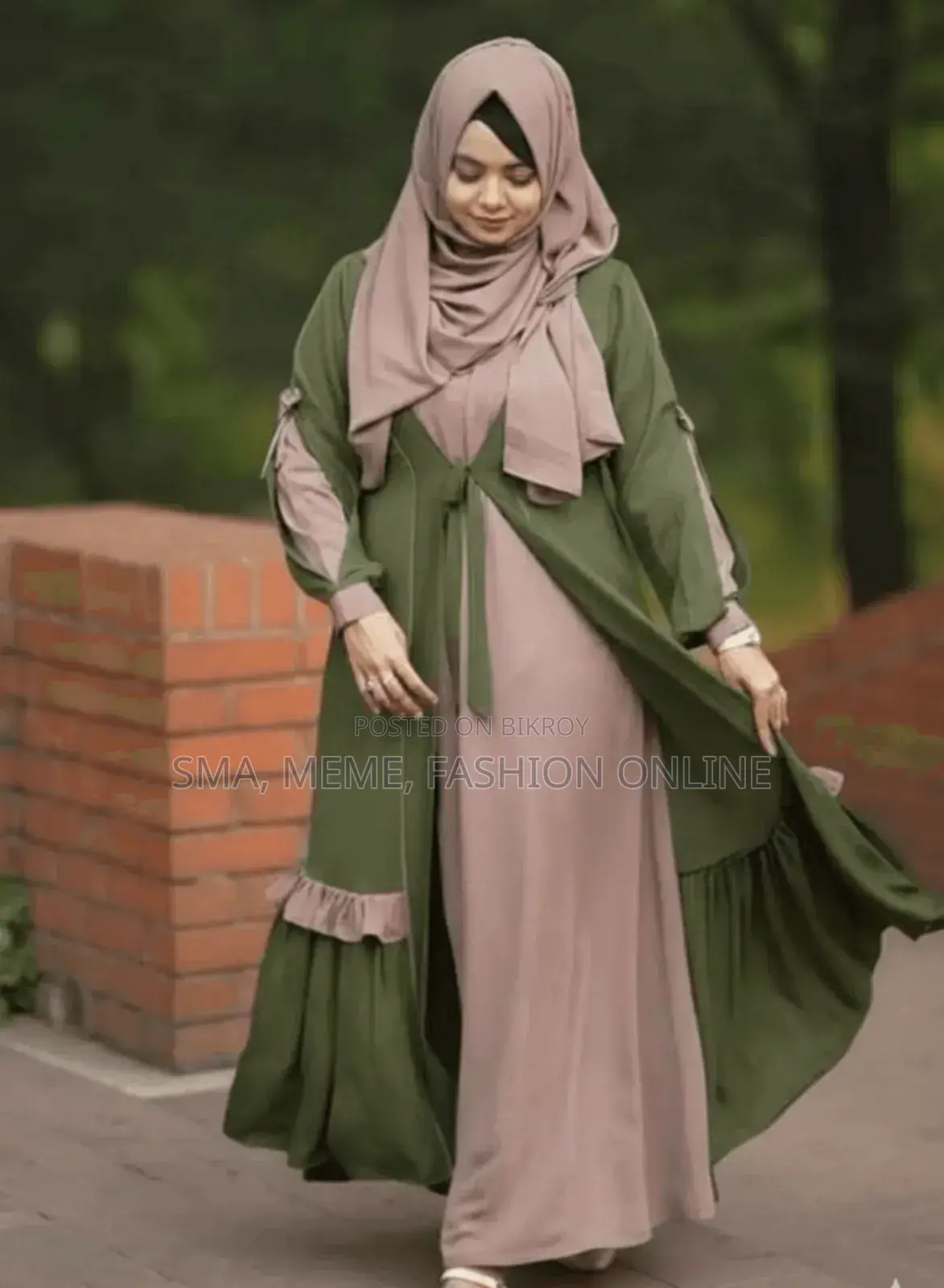 ড্রেস নেম: তালপাতা ক্রাউন বোরখা ফুল সেট