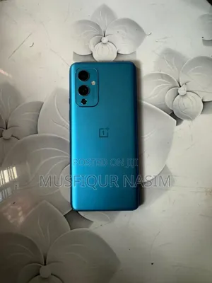 Photo - OnePlus 9 256 GB Blue