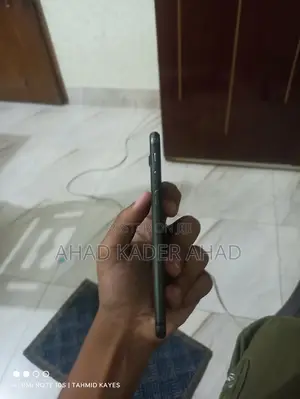 Photo - iPhone 7 Black