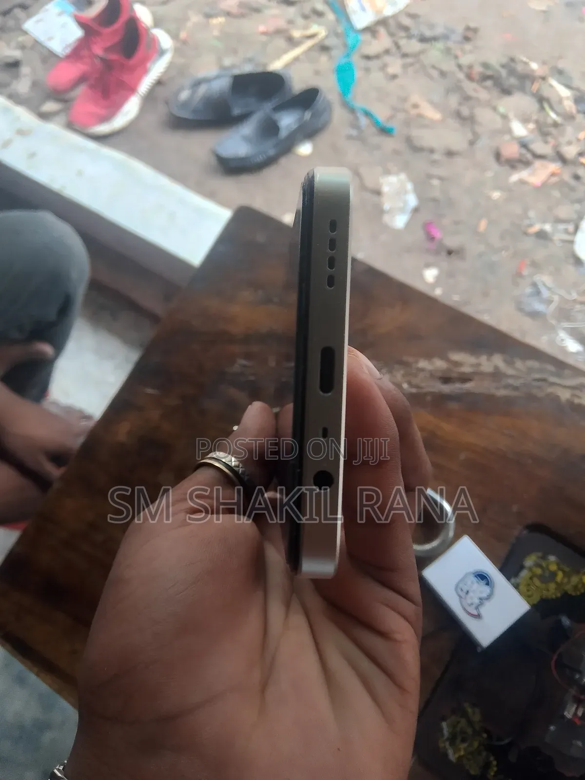 Realme C53 (India) 128 GB Silver