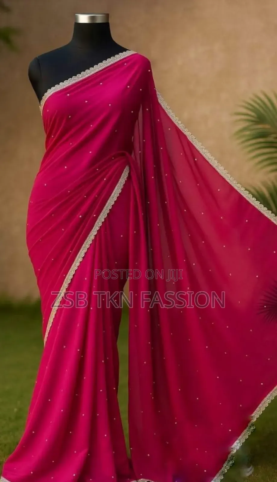 Soft Georgette Sharee নিখুঁত কারুকাজে তৈরি