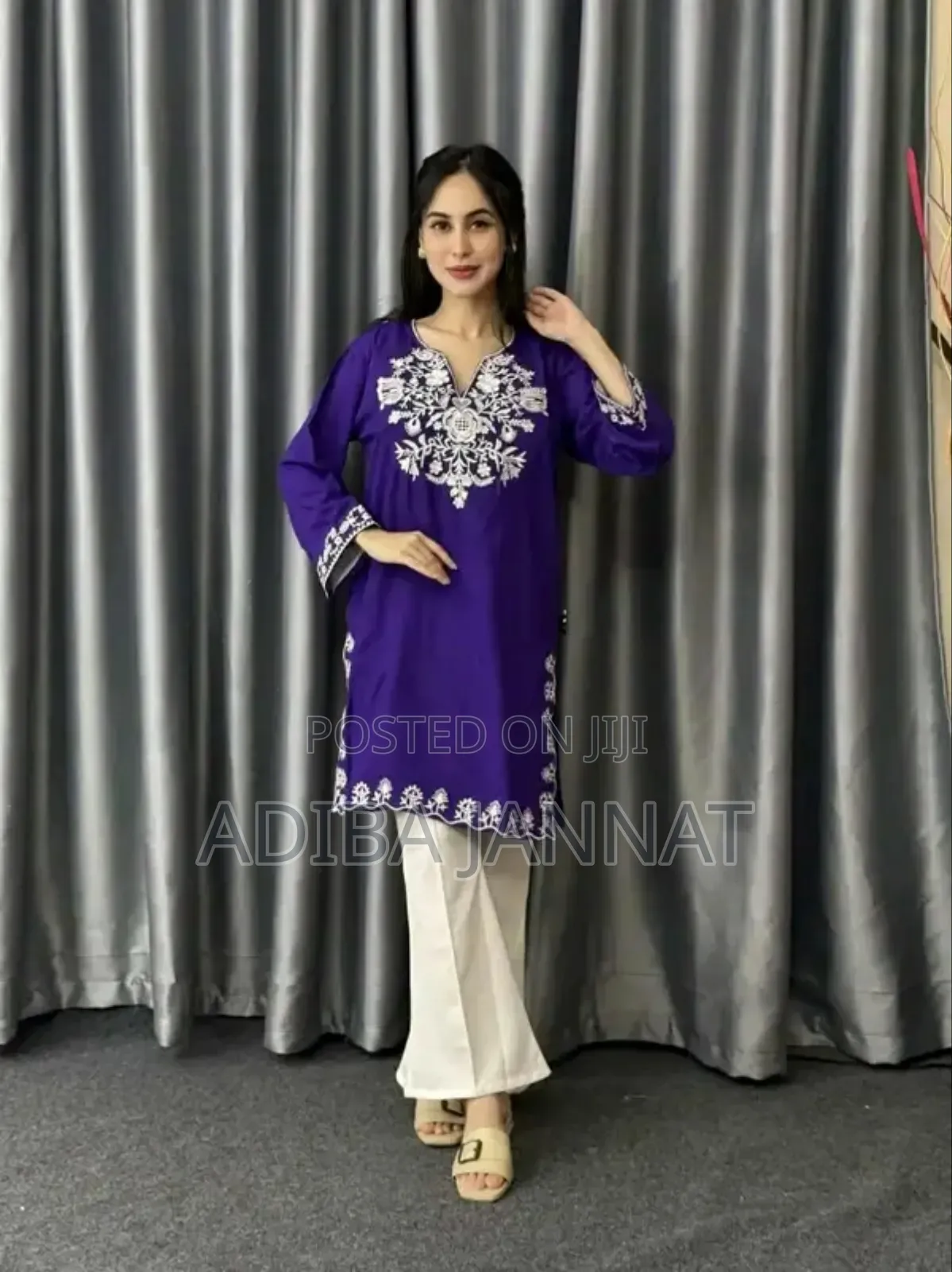 Embroidery Micro Butter Two Peace
Body:Micro Butter With Embroidery