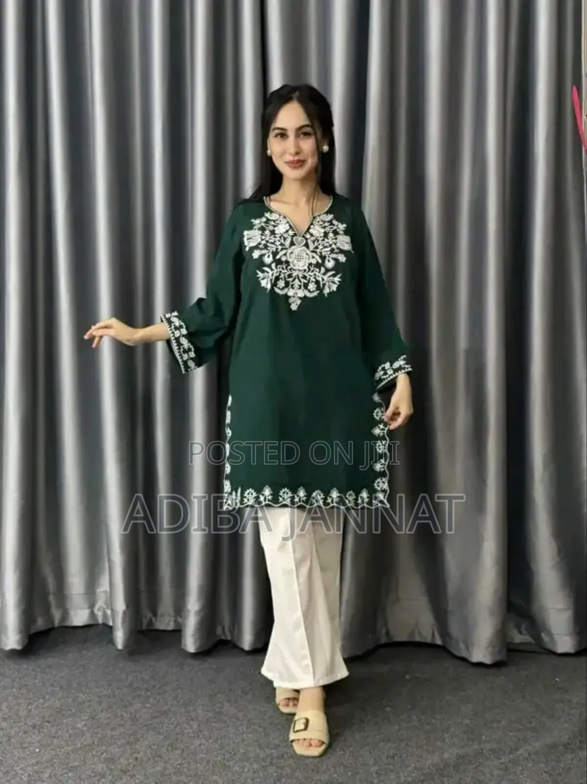 Embroidery Micro Butter Two Peace
Body:Micro Butter With Embroidery