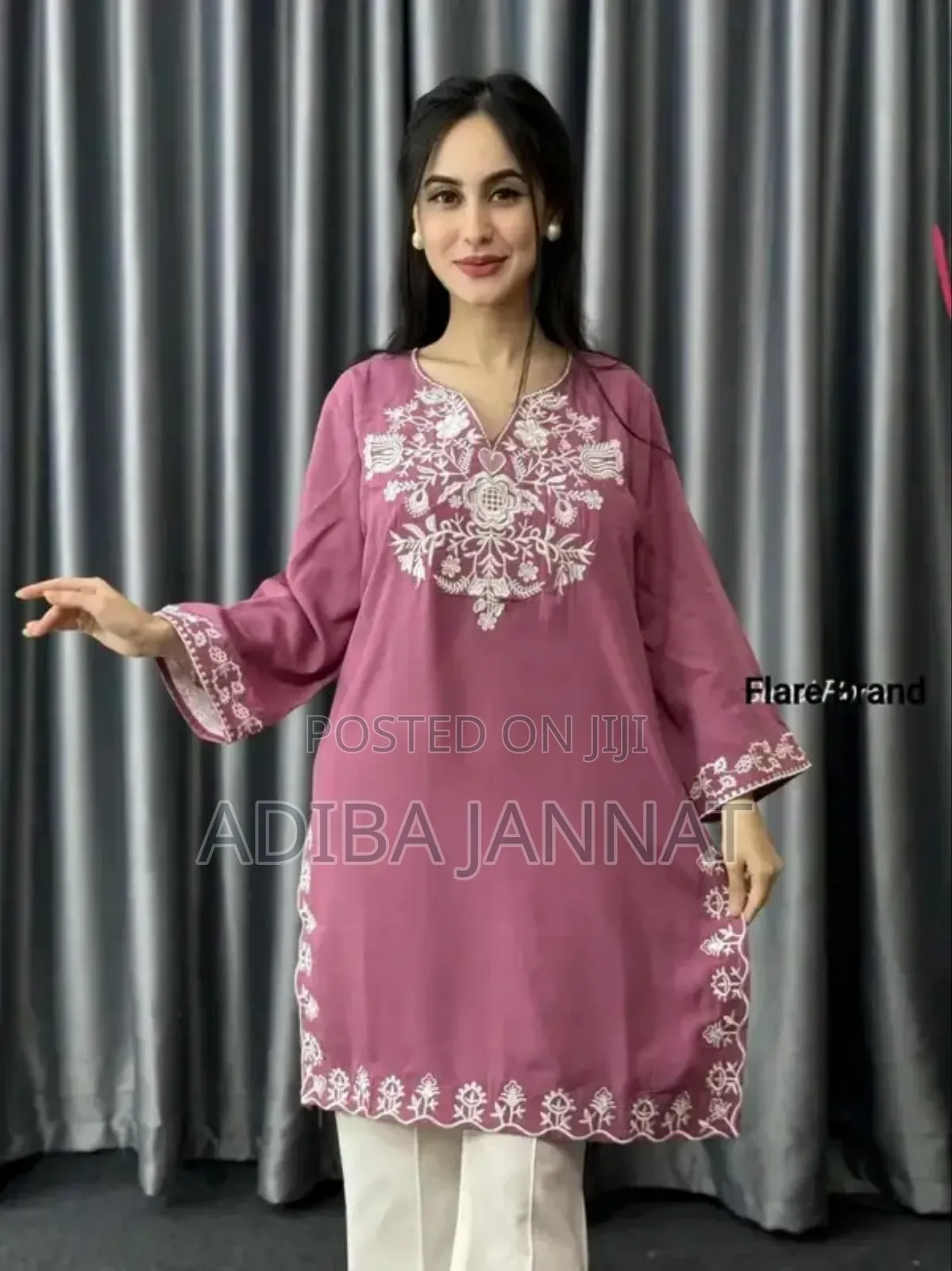 Embroidery Micro Butter Two Peace
Body:Micro Butter With Embroidery