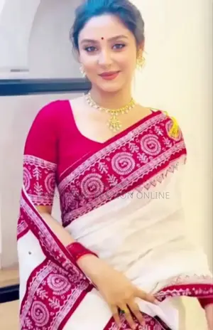 স্কিন প্রিন্ট হাফ সিল্ক শাড়ী উইথ ব্লাউজ পিস