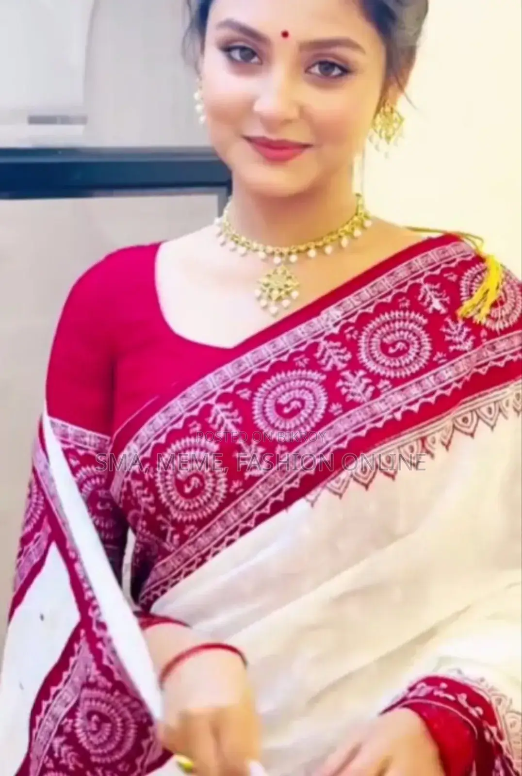 স্কিন প্রিন্ট হাফ সিল্ক শাড়ী উইথ ব্লাউজ পিস