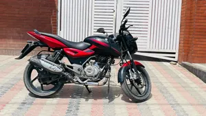 Photo - Bajaj Pulsar 150 2016 Red