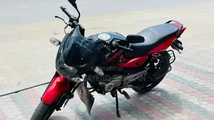 Bajaj Pulsar 150 2016 Red