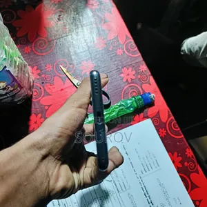 Photo - Oppo Reno11 256 GB Purple