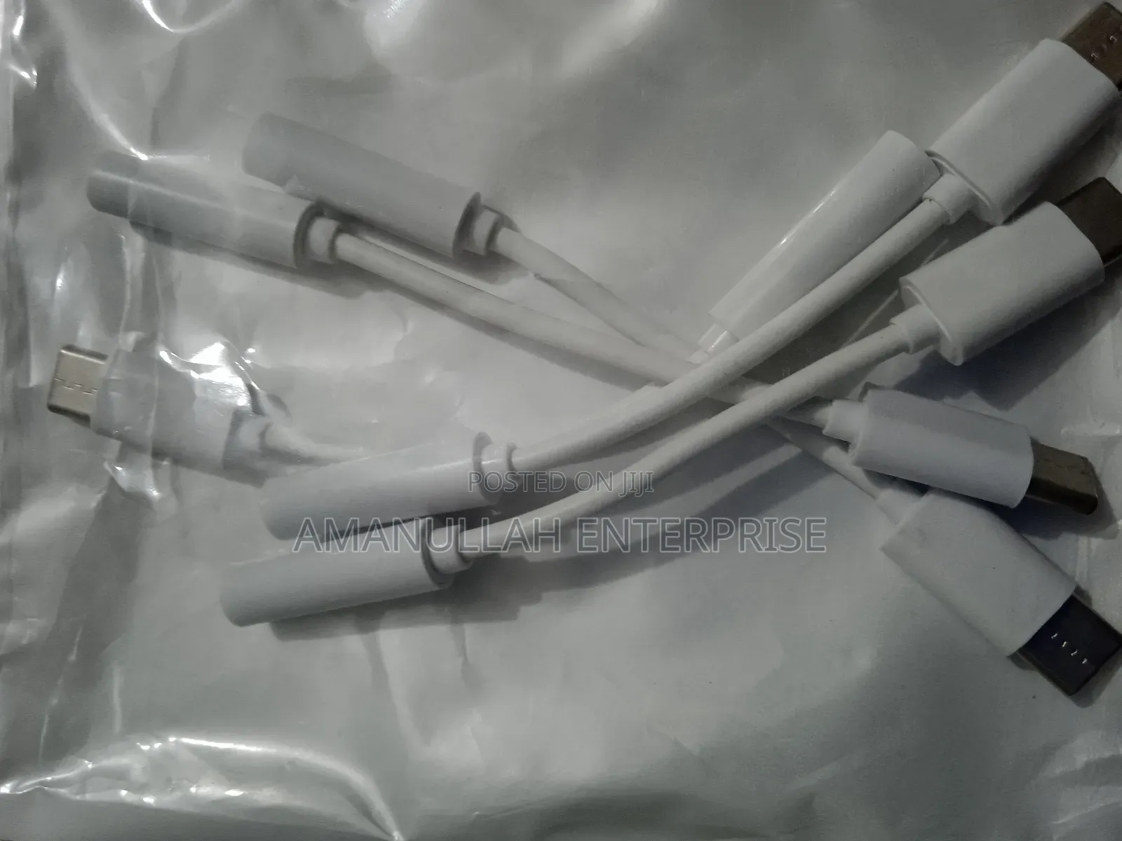 Usb-C to 3.5mm Headphone Jack Adapter.