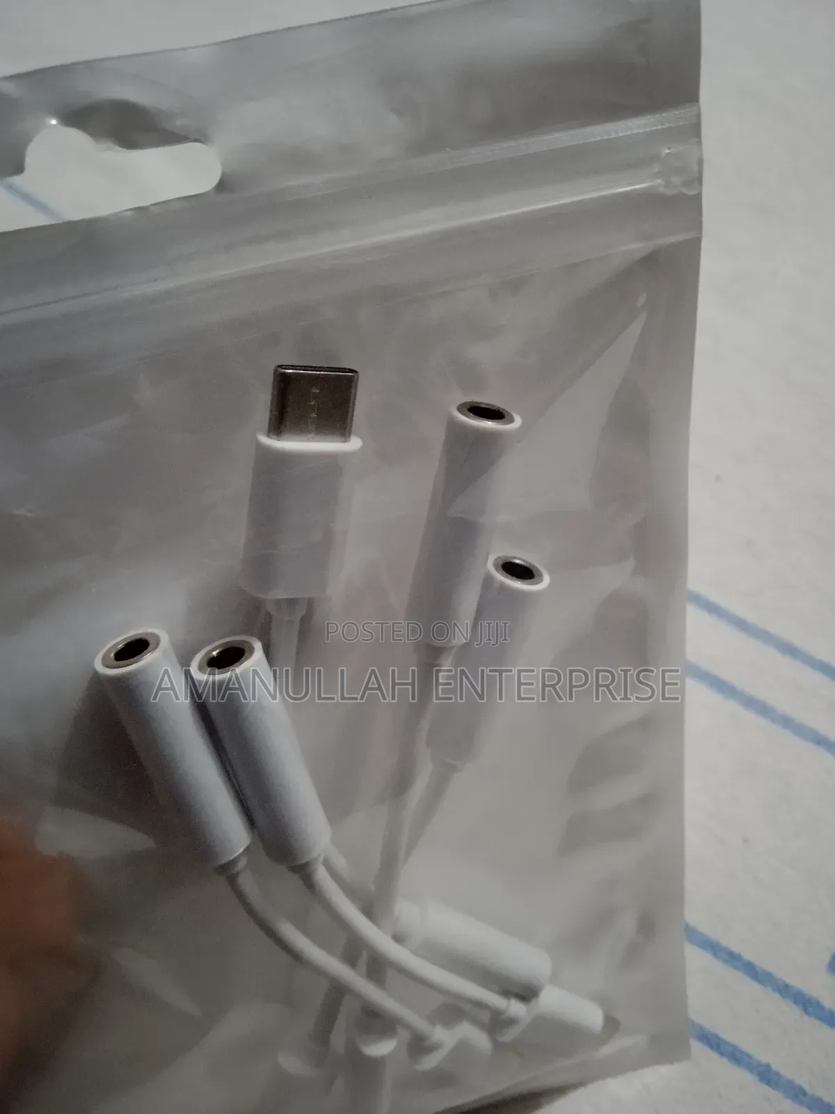 Usb-C to 3.5mm Headphone Jack Adapter.