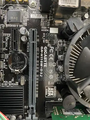 Intel Core I3 6th Gen 3.20ghz,Ddr- 4 8gb Ram , Ssd: 120gb