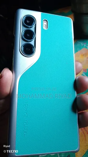 Photo - New Tecno Camon 40 Pro 256 GB Black