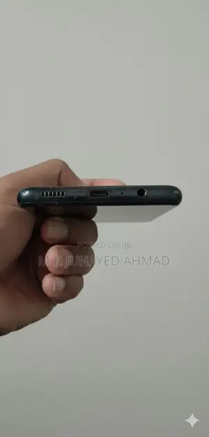 Photo - Samsung Galaxy A04s 32 GB Black