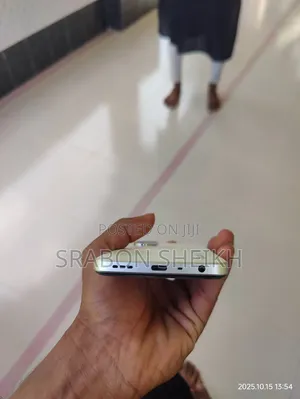 Oppo A18 128 GB Gold