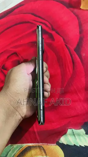 Photo - Mobile Phone 128 GB Black