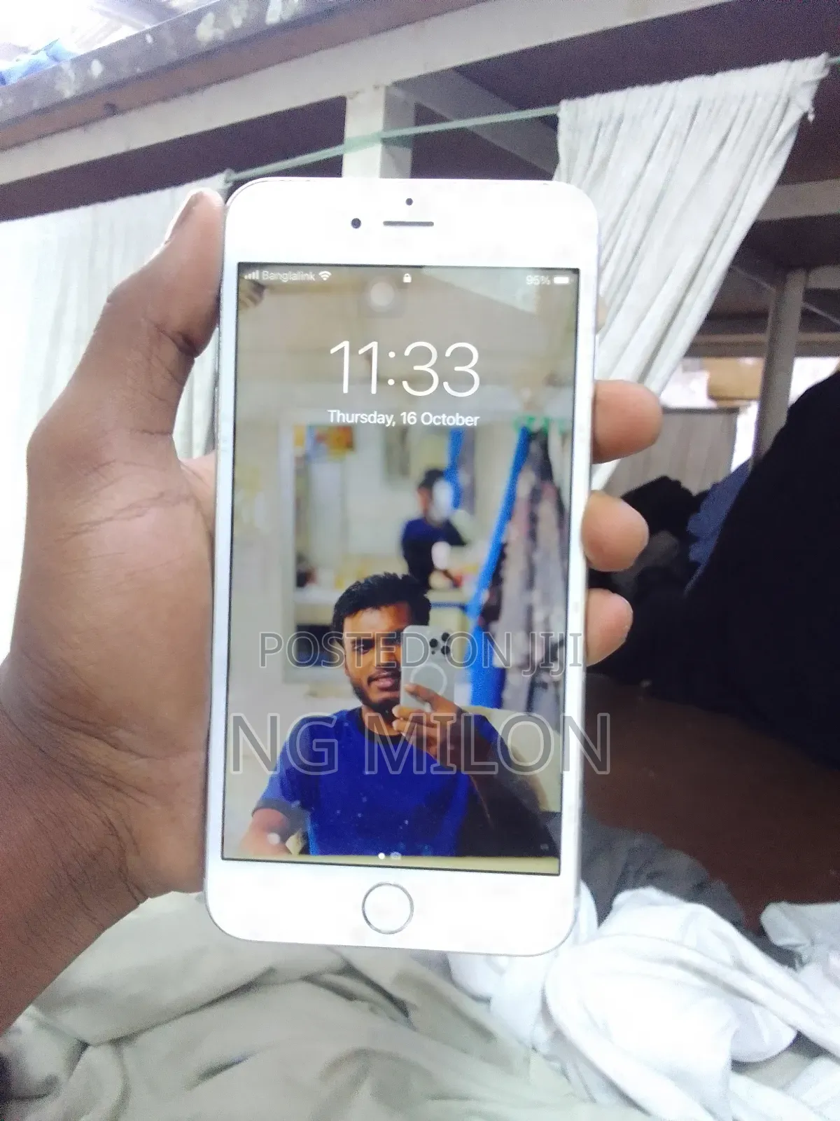 I Phone 6s Plas. Price 9000