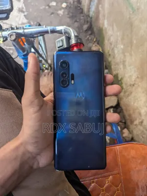 Photo - Motorola Edge Plus 256 GB Blue