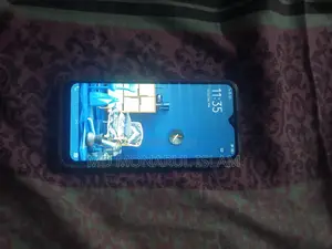 Photo - Vivo Y11 32 GB Blue