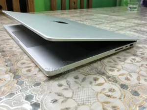 Laptop Apple MacBook Pro 2023 M2 Pro 14-Inch 16GB SSD 512GB