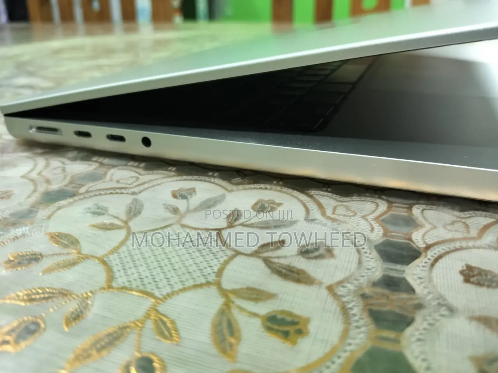 Laptop Apple MacBook Pro 2023 M2 Pro 14-Inch 16GB SSD 512GB