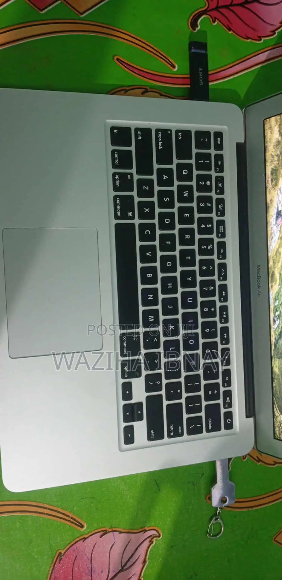 Laptop Apple MacBook 2017 4GB Intel Core I5 HDD+SSD 256GB