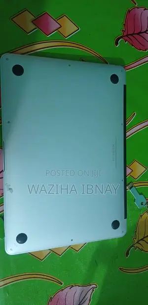 Laptop Apple MacBook 2017 4GB Intel Core I5 HDD+SSD 256GB