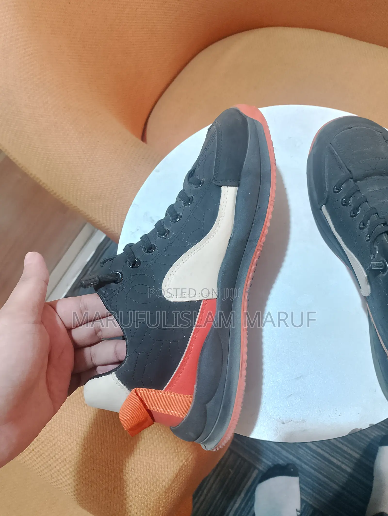 Sneakers.(স্নিকার্স)