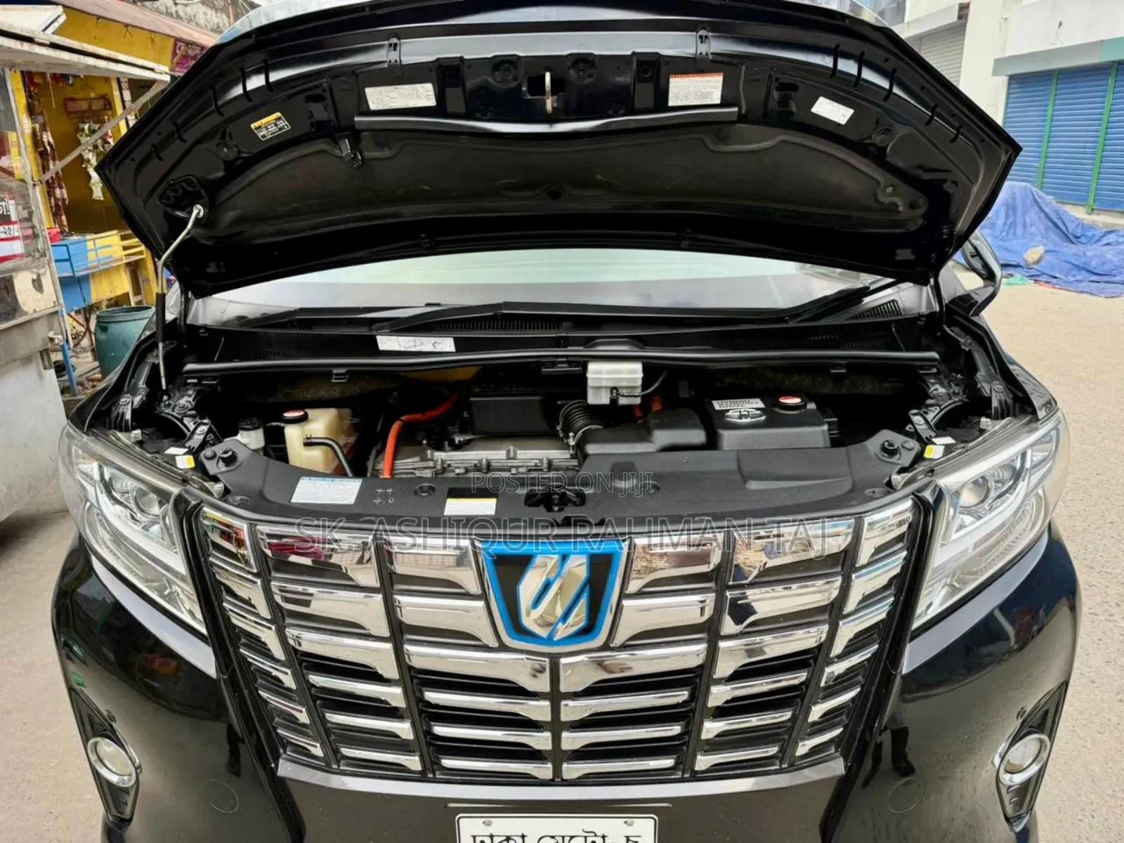 New Toyota Alphard 2.5 Hybrid AWD 2017 Beige