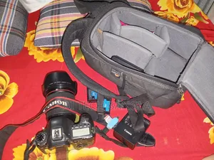 Photo - Cannon 6d Camera Sell Post