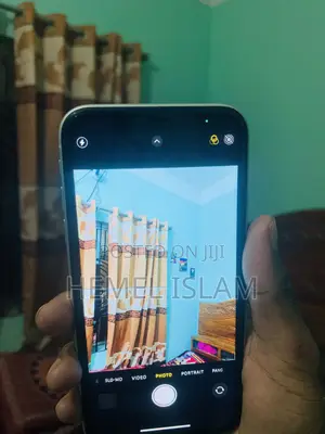 Apple iPhone XR 128 GB White