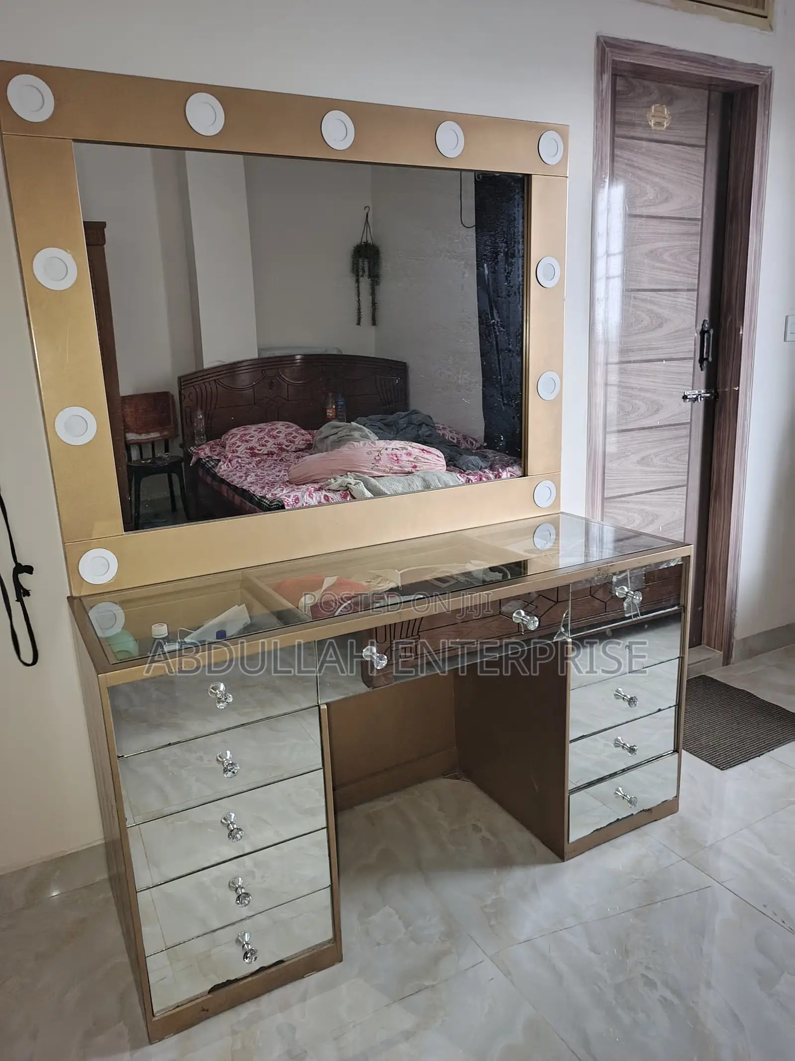 Luxurious Fresh Looking Vanity Dreesing Table, Golden Color, Lights Ok