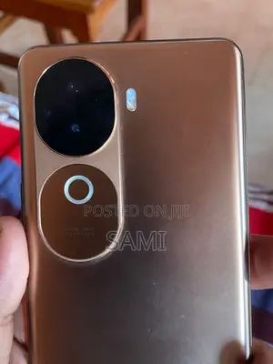 New Vivo V40 5G 512 GB