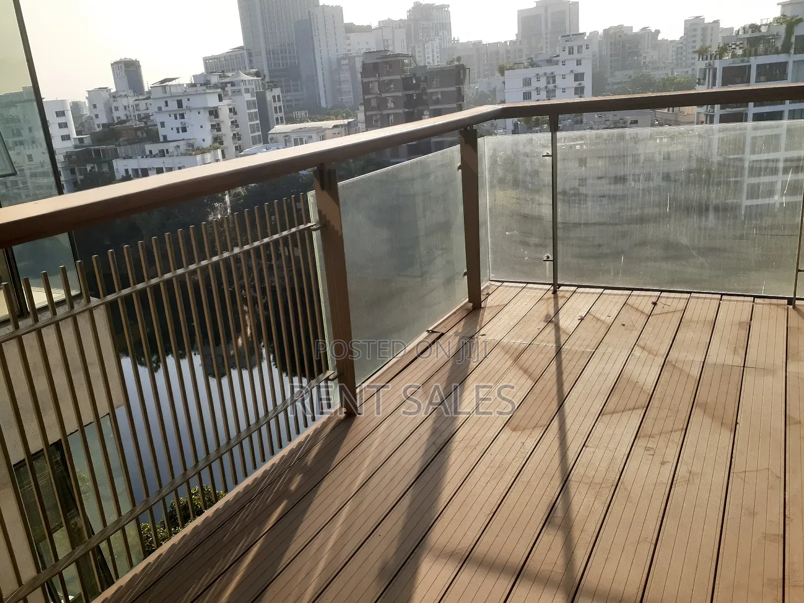 4bdrm Apartment in Gulshan for Rent