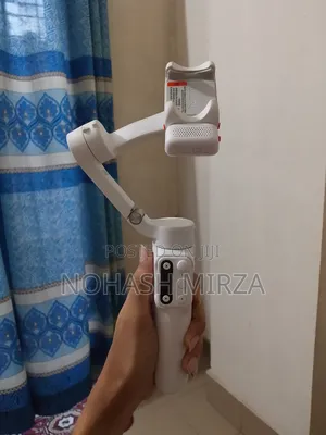 Photo - Hohem Isteady V3 Gimbal With Ai Tracking