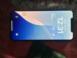 Photo - Apple iPhone 11 Pro Max 64 GB Purple